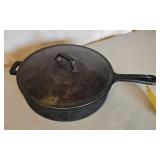 C-I SKILLET W/LID MARKED CLASSIC