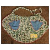 APPON WITH TULIP-POCKETS INSIDE FLOWERS