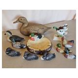 DUCKS AND MORE DUCKS ALL FOR 1 MONEY IN FLAT BOX