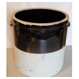 5 GALLON BROWN/WHITE CROCK W.CRACK