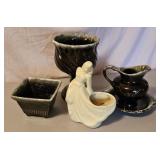 HULL PLANTERS & WHITE PLANTER