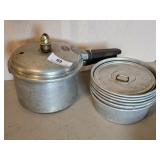 PRESSURE COOKER & CAKE PANS