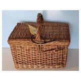 SEWING TYPE BASKET