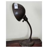 ELECT. DESK LAMP W/HEAVY BASE NO NAME