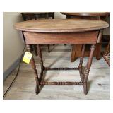 OBLONG TABLE W/1 DRAWER