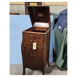 VICTOROLA CASE MISSING WORKS