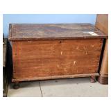 6-BOARD BLANKET CHEST WITH TILL
