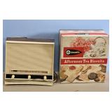 OLD RADIO & TEA BISCUIT TIN