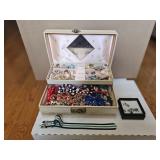 EARINGS, NECKLACES & BOX