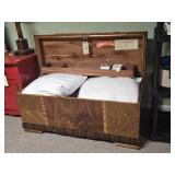 CEDAR BLANKET CHEST