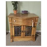 MODERN OAK WASH STAND W/1 DRAWER & 2 DOORS