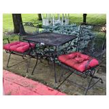 W-I PATIO TABLE & CHAIRS