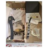 LADIES WRIST WATCH, LEATHER BRACELET &