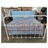 Antique White Iron Bed Frame Queen Size