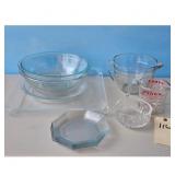 Pyrex Glass Kitchenware Lot: Bowls, Measuring Cups