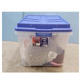 Hefty Hi-Rise Storage Tote with Lid and Christmas