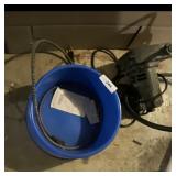 Heated pet bowl and electric pump. Not tested