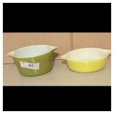 Vintage Pyrex Mixing Bowls Set of 2 Yellow and Gre