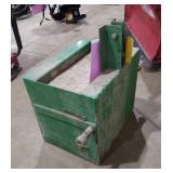 JOHN DEERE COUNTER WEIGHT W/QUICK HITCH FITTINGS