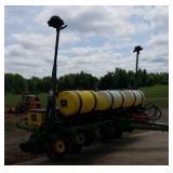 JOHN DEERE 1750 6 ROW PLANTER W/MONITOR & RADAR