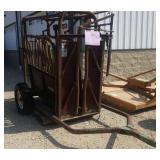 PORTABLE SQUEEZABLE CATTLE SHOOT