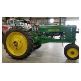 JOHN DEERE 1951  B TRACTOR