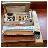 Coca-Cola Lighting Model Kit & Cat Scratch Box