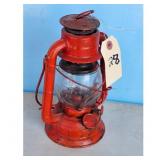 Vintage Dietz Comet Red Kerosene Lantern Syracuse