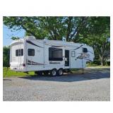 2010 Montana 3400RL Fifth Wheel RV