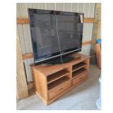 LG Flat Screen TV and Wooden Media Console with Dr