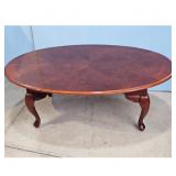 Oval Coffee Table with Cabriole Legs