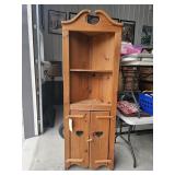 PINE 2 DOOR CORNER SHELF