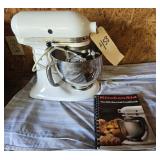 KITCHEN-AID COUNTER TOP MIXER ARTISAN W/S.S. BOWL