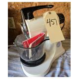 OLDER COUNTER TOP SUNBEAM MIXER