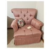 Vintage Tufted Accent Chair with Floral Pillow