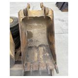 Caterpillar 24' Bucket