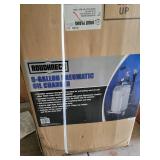 8 Gallon Pneumatic Oil Changer.