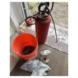 Roofing screws sprayer