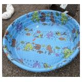 3 Kiddie pools