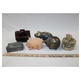 ASSORTMENT OF VINTAGE COIN BANKS