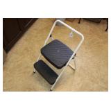 COSCO TWO STEP KITCHEN STOOL