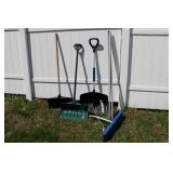 ROOF SNOW RAKE & SNOW SHOVELS