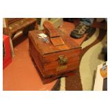 SHOE SHINE KIT W/ ACCESSORIES