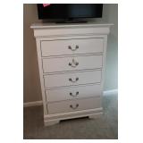 WHITE 5 DRAWER DRESSER