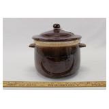 MCCOY POTTERY 0121 BROWN DRIP GLAZE BEAN POT