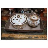 HALL TEAPOT & CASSEROLE DISH