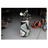 TITLEIST BAG W/ TAYLORMADE BURNERS & RBZ CLUBS