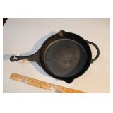 PIONEER WOMAN 12" CAST IRON PAN