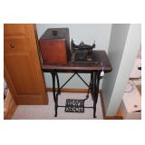 ANTIQUE HOWE SEWING MACHINE