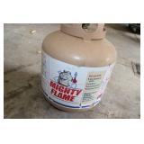 FULL PROPANE TANK